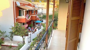 Departamento, 1 habitación, para fumadores, balcón | Balcón