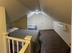 3 bedrooms, bed sheets