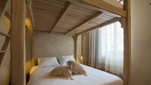 Room amenity - Sanders Bohemian - Sweet Studio w Shared Rooftop (Athens)