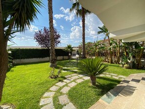 Villa - 3 soveværelser - ryger - balkon | Udendørsområde