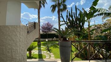 Villa, 3 Schlafzimmer, Raucher, Balkon | Eingangsbereich