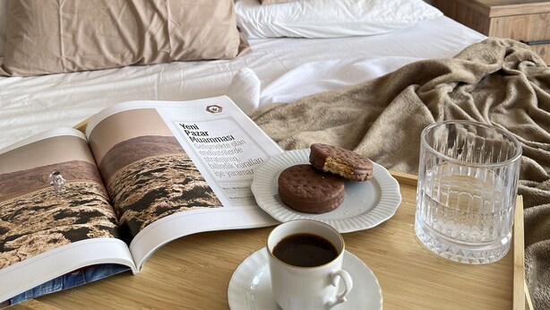 أغطية فراش متميزة ومكتب ومكواة/لوح كي وواي فاي مجانًا