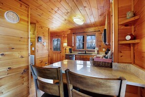 Fridge, microwave, oven, stovetop - Mountain Views Elevate Hot Tub Soaks, Coffee Sips, Firepit S'mores & Fun Games - Eagles View Ridge (Morganton)