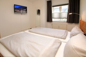 2 Schlafzimmer, Bügeleisen/Bügelbrett, WLAN