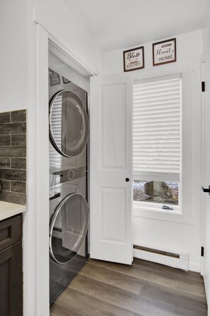 Interior - 2-bedroom vacation home just a 13-minute walk to Jack Frost Mountain Resort (Blakeslee)