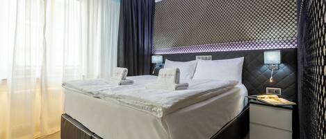 2 عدّة غرف نوم ومكتب وواي فاي