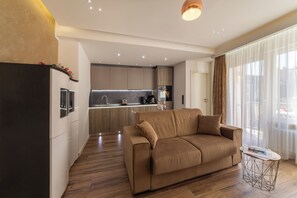 Living area - Carlotta-53 Luxury Room (Luxembourg)