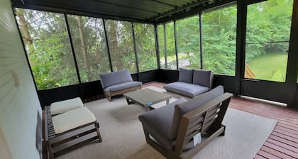 Modern Cozy Retreat: 2 King, 1 Queen, PS5, & Sunroom