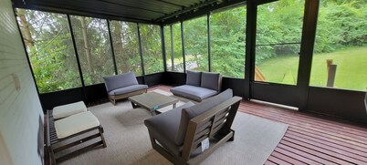 Modern Cozy Retreat: 2 King, 1 Queen, PS5, & Sunroom