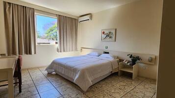 Casal | Berço de viagem, Wi-Fi de cortesia, roupa de cama