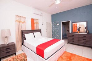 2 soverom, strykejern/-brett, reiseseng for barn og wi-fi (inkludert)