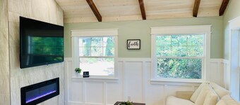 Tranquility Riverview Cottage