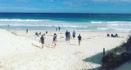 Classic Beach House Lancelin