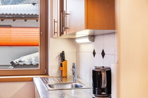 Kühlschrank, Ofen, Herdplatte, Geschirrspüler