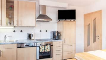 Refrigerador, horno, parrilla de estufa y lavavajillas