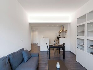 TV - Pratolina by Interhome (Rome: Historical City Center)