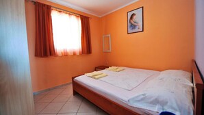 Room - Apartments Danka - Free Parking and Grill (Novalja)