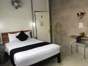 Free WiFi, bed sheets - Hotel RHV (Zihuatanejo)