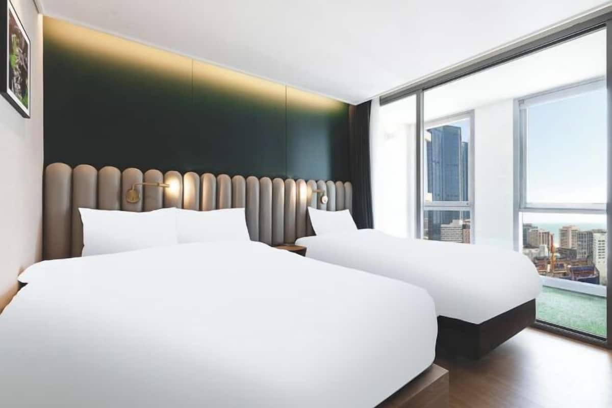 1 bedroom, individually decorated, individually furnished, soundproofing