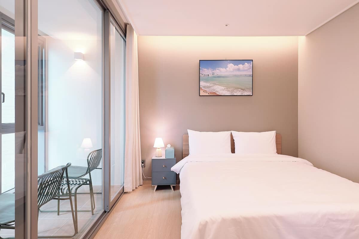 1 habitación, decoración personalizada y muebles diferentes