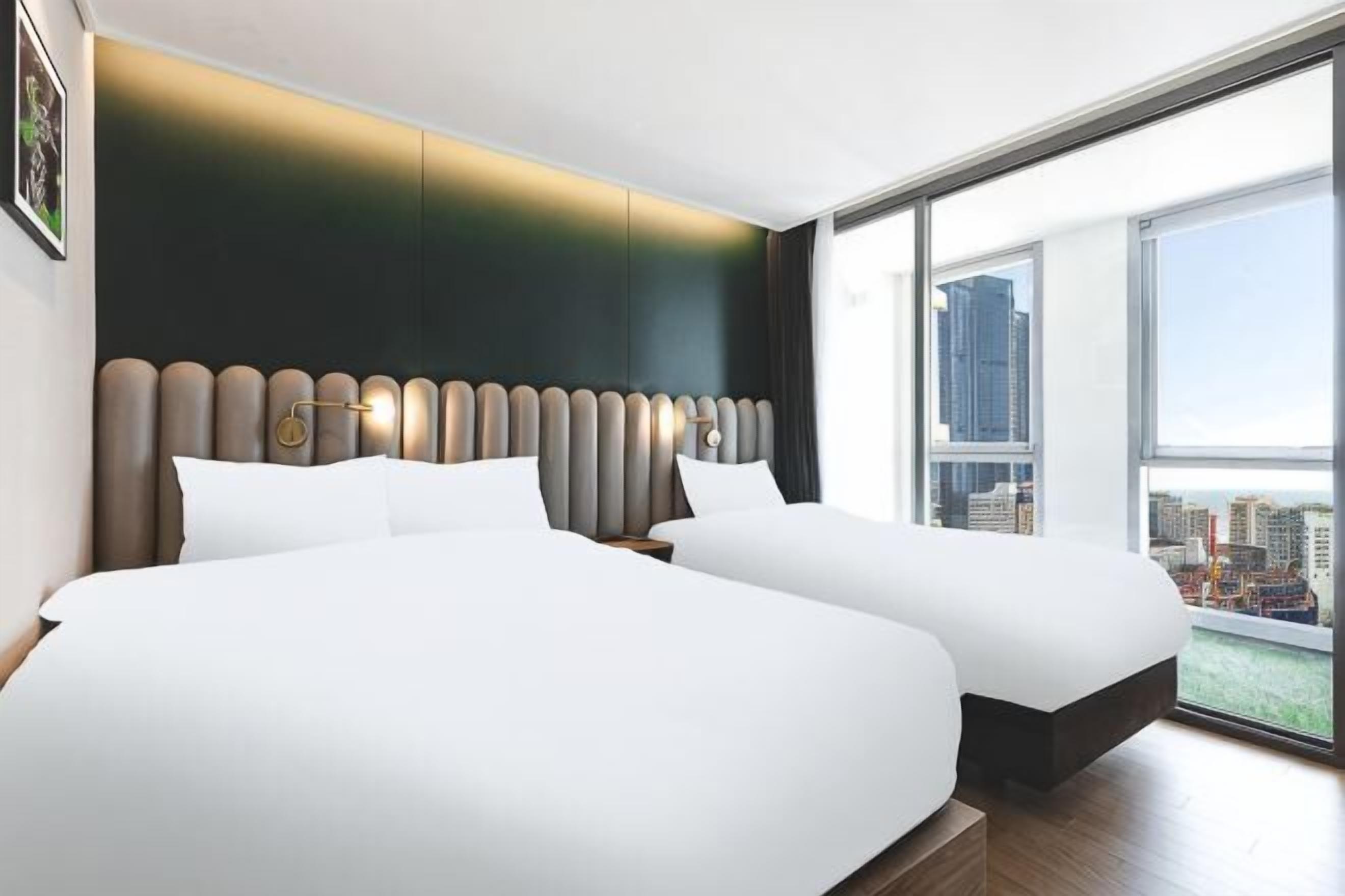 Individually decorated, individually furnished, soundproofing, free WiFi