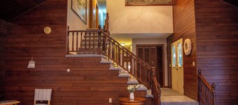 4 Bed, 3.5 Bath with in-ground pool