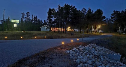 English River Inn by the Lake
