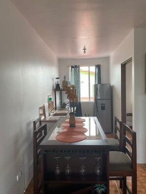 Habitación básica doble | Zona de estar