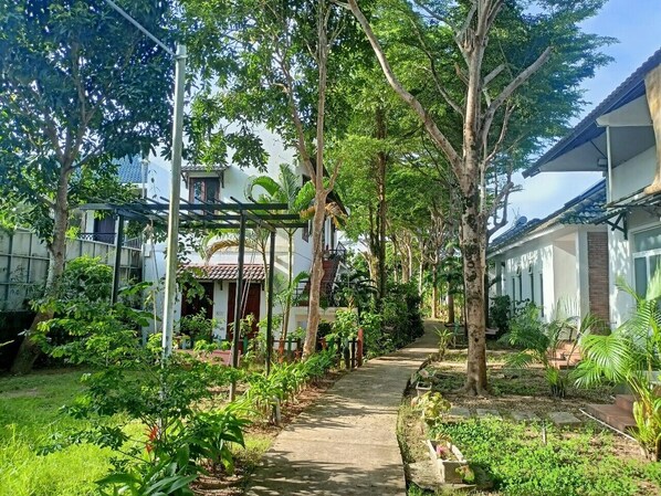 Property grounds - Greenspace Resort Phu Quoc (Phu Quoc)