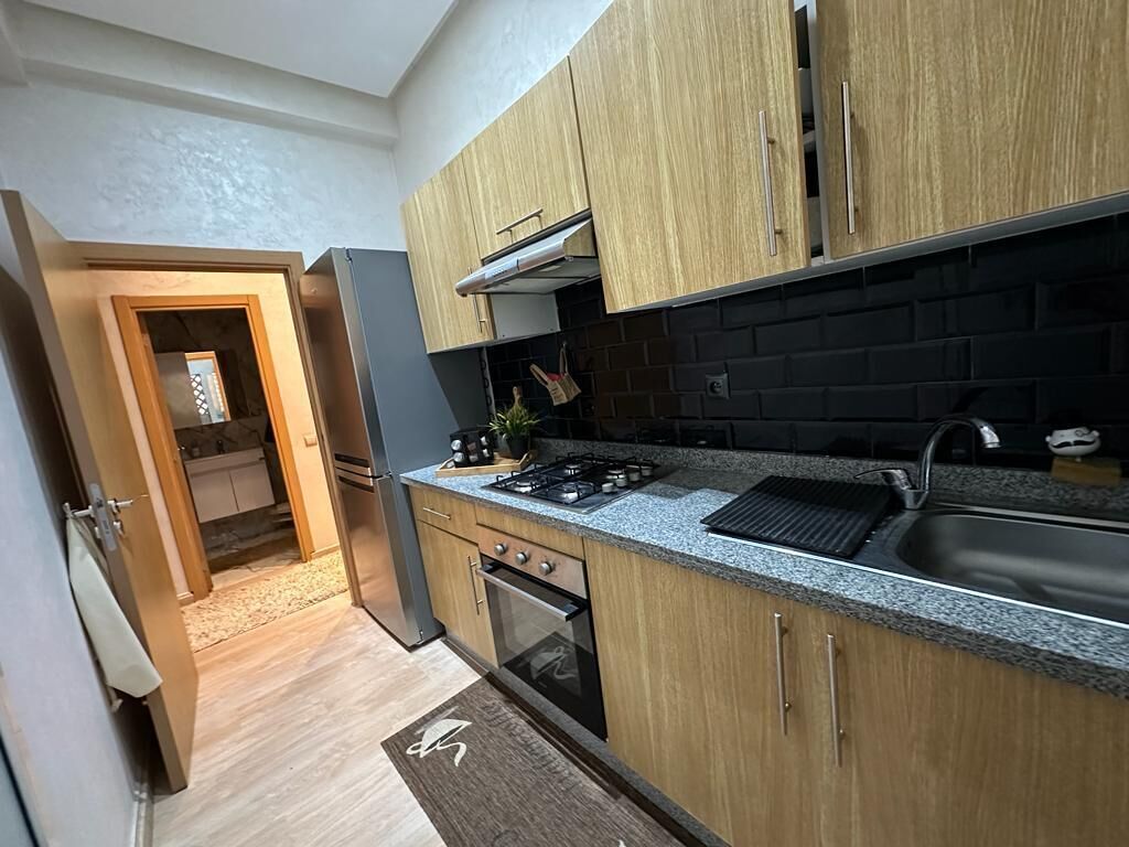 Fridge, oven, stovetop, electric kettle