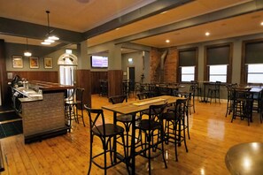 Dining - Royal Hotel Guyra (Guyra)