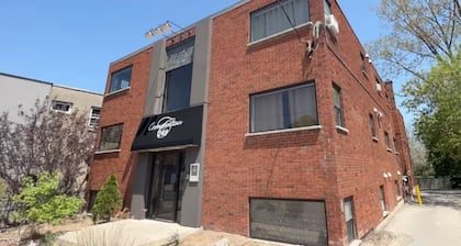 Boutique Bliss in the Heart of Wortley Village