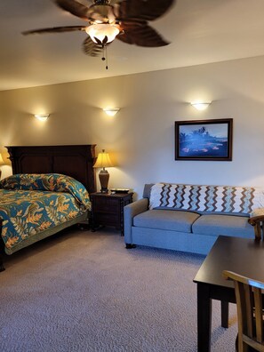 1 bedroom, desk, iron/ironing board, free WiFi - Orchid Unit-Adult Only-Prvt Entry&Bathroom-King bed-A/C Option (Papaikou)