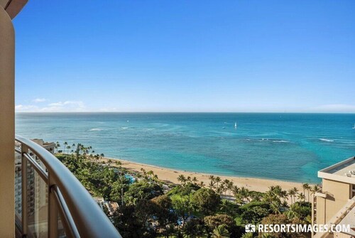 The Grand Islander by Hilton Grand Vacations Club 