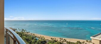 The Grand Islander by Hilton Grand Vacations Club 