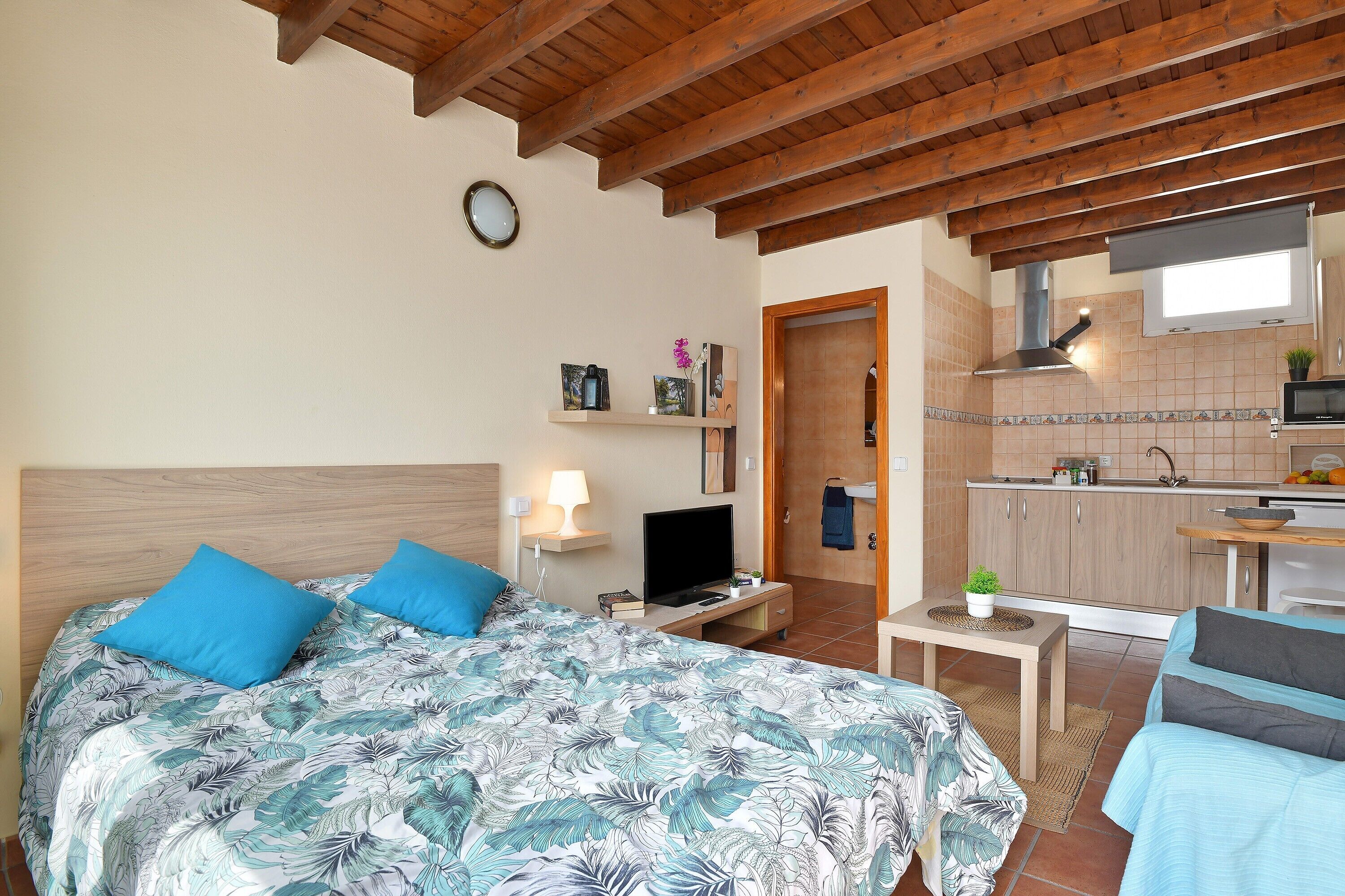 1 camera, ferro/asse da stiro, Wi-Fi gratuito, lenzuola