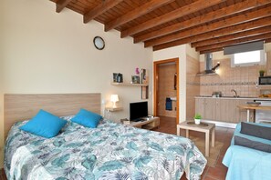 1 camera, ferro/asse da stiro, Wi-Fi gratuito, lenzuola