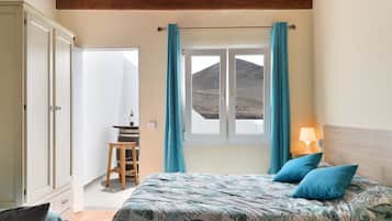 1 dormitorio, tabla de planchar con plancha, wifi gratis y ropa de cama
