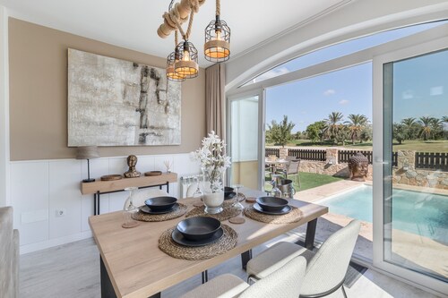 Villa 'Luxury Frontline Golf' with Private Pool, Wi-Fi and Air Conditioning