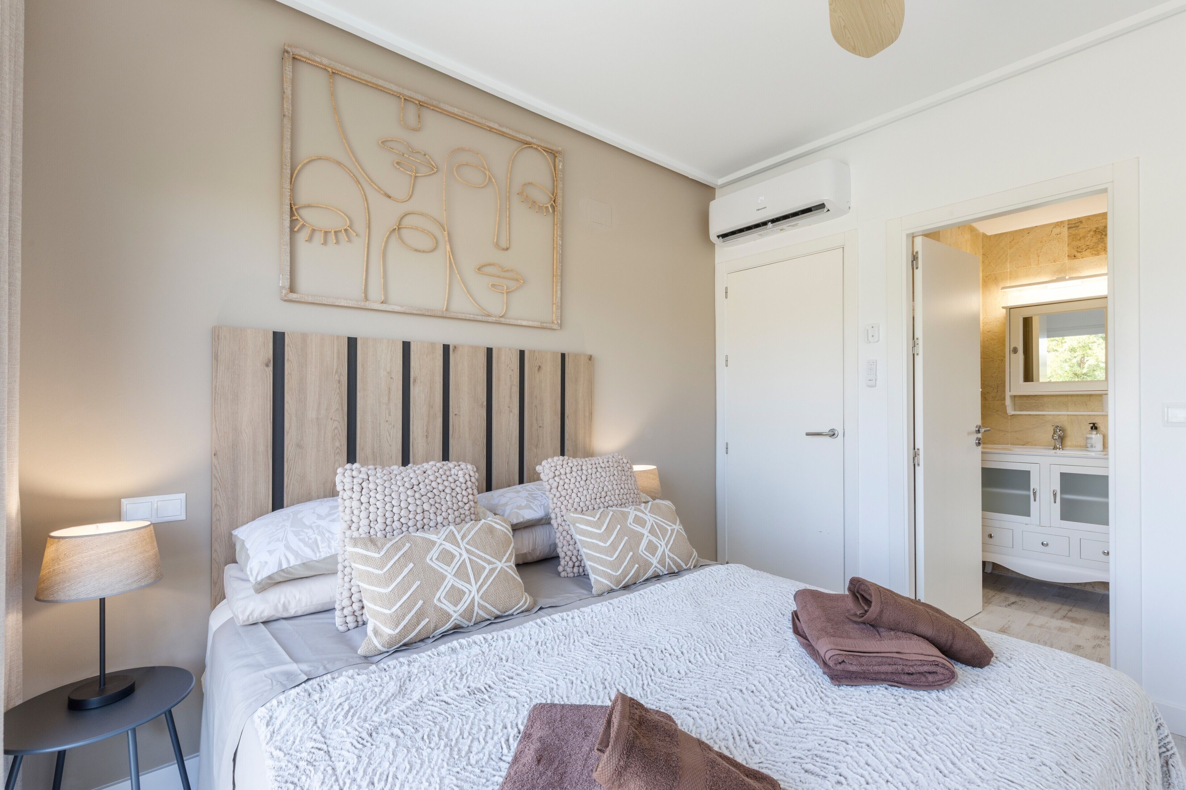 2 bedrooms, free WiFi, bed sheets