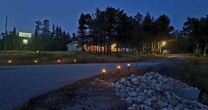 English River Inn
