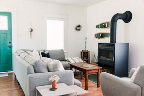 Fernseher, Stereoanlage, Arbeitsbereiche