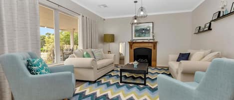 TV, fireplace, offices