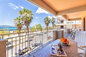 Outdoor dining - Apartment "Rosso Marrone" with Sea View, Private Terrace & Wi-Fi (alghero)