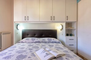 2 dormitoris, planxa i posts de planxar, wifi gratuïta i roba de llit 