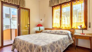 1 camera, ferro/asse da stiro, Wi-Fi gratuito, lenzuola