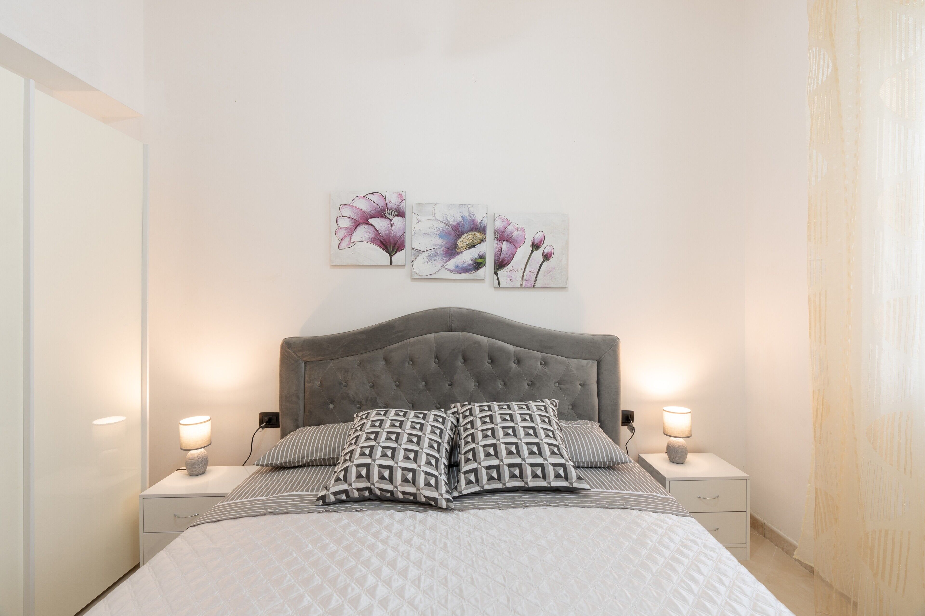 3 chambres, fer et planche à repasser, Wi-Fi gratuit, draps fournis