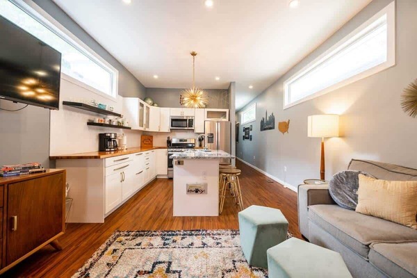 TV, fireplace, offices