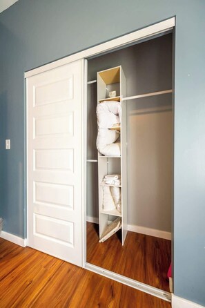 Interior - Charming Indy Tiny Home | King Bed | Patio | BBQ (Indianapolis)