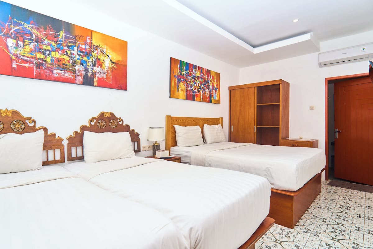 Family Room | WiFi (free), individually furnished, bed sheets